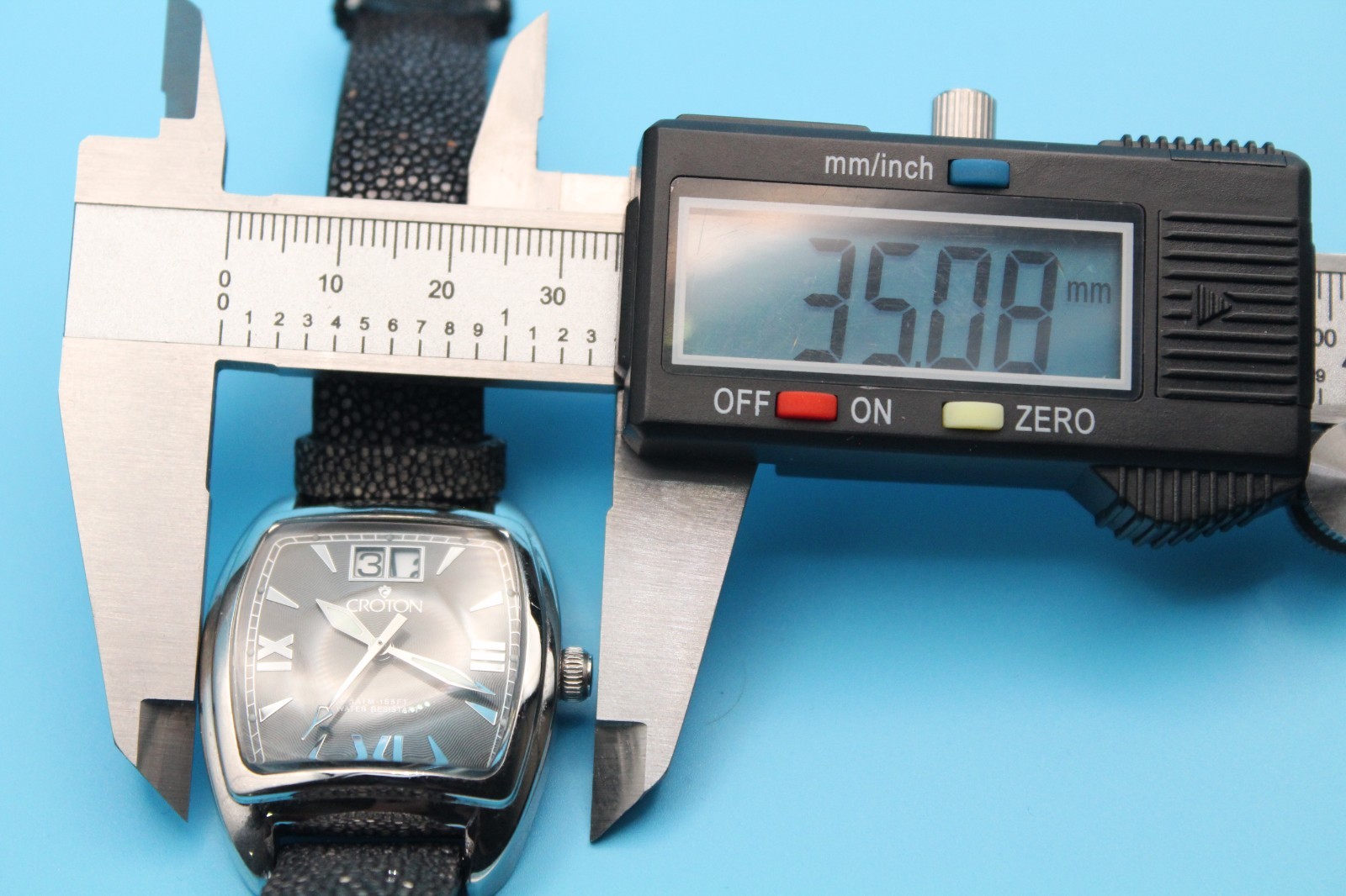 Croton Men’s Tonneau Japan Quartz Wristwatch Genuine Stingray Band
