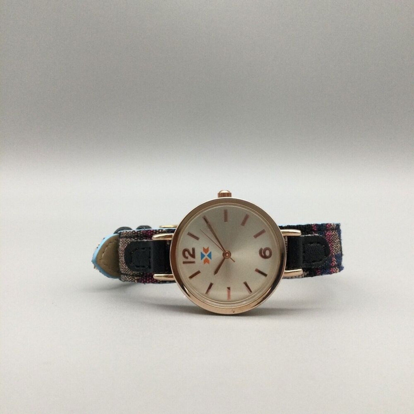 Canyon Sky Ladies Watch 28mm Gold Tone Multi Color Woven Band Southwest NWOT