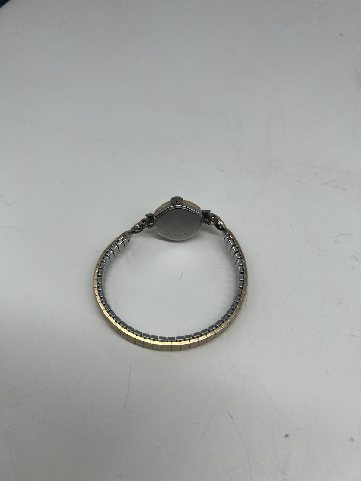 Vintage Elgin ladies Watch BASE METAL Bezel Stainless Steel Back Gold Toned