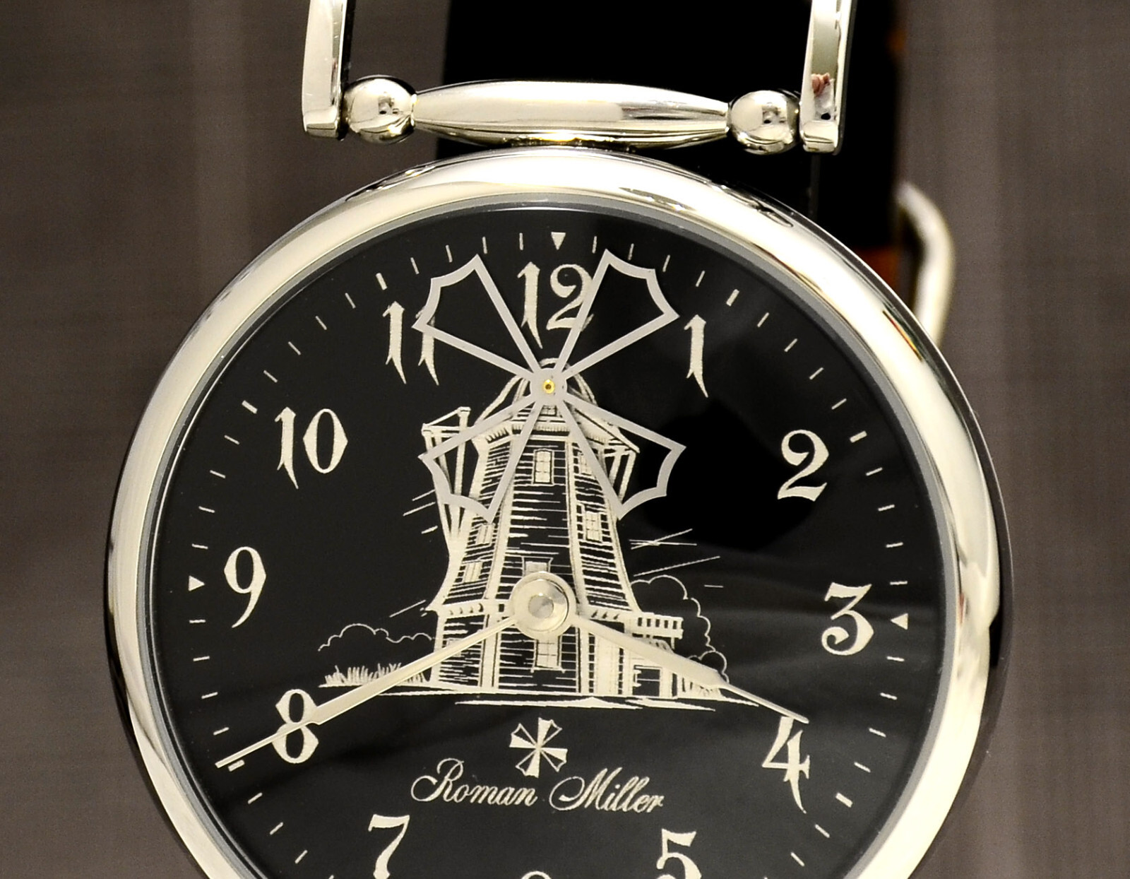 Men’s wrist Watch Windmill marriage Classic watch Man Silver Watch Roman Miller