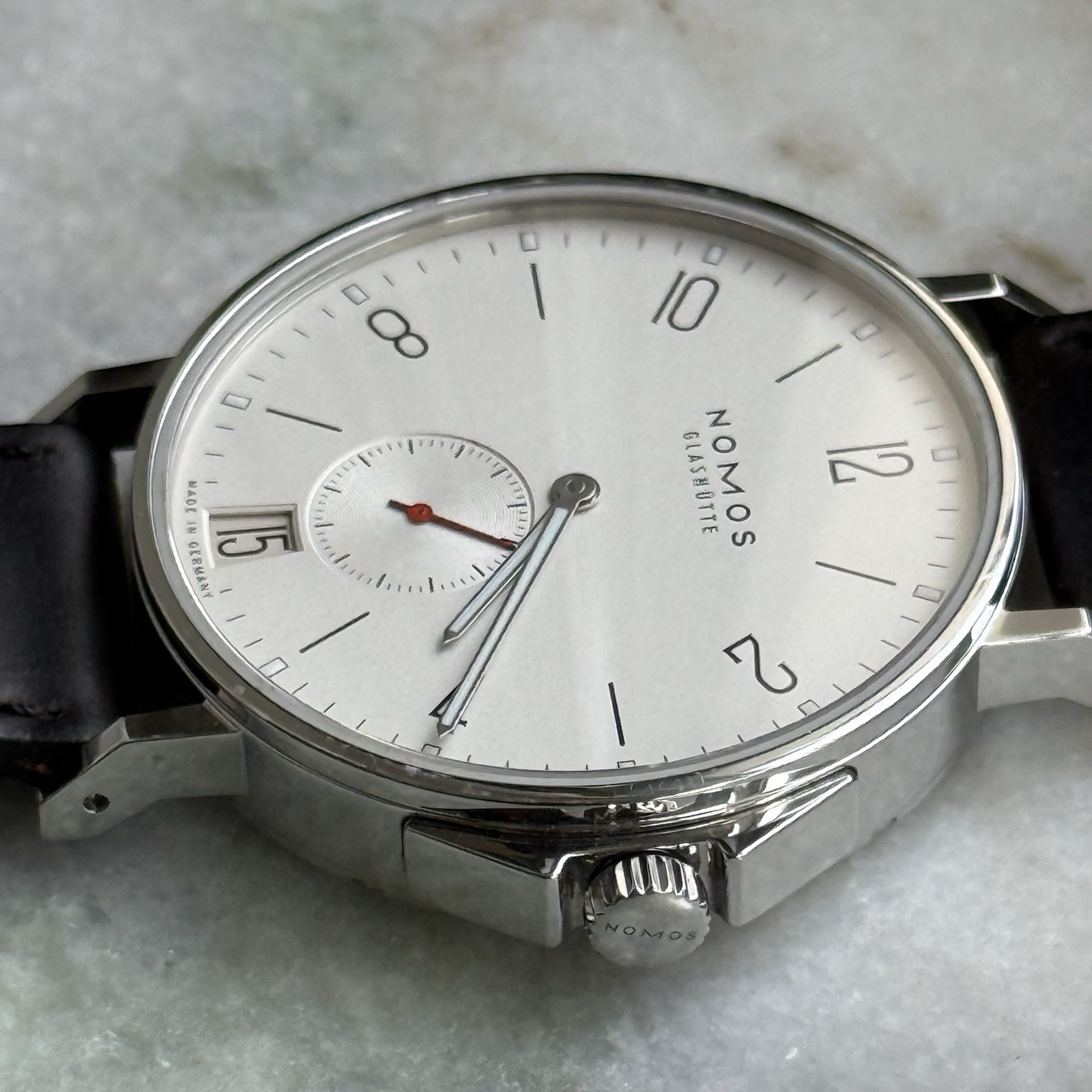 NOMOS Glashütte Ahoi Datum 40mm Automatic Full Set w/ Extra Strap – Ref 551