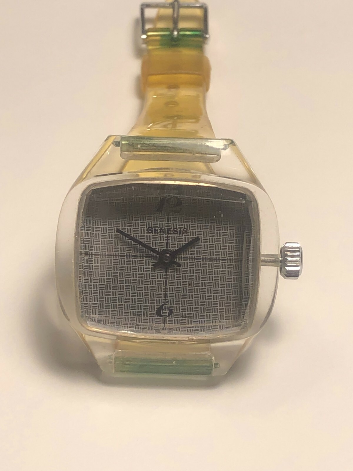 VINTAGE SWISS MADE 1970’s GENESIS PLEXIGLASS LADIES WIND-UP WRISTWATCH AGON CHR
