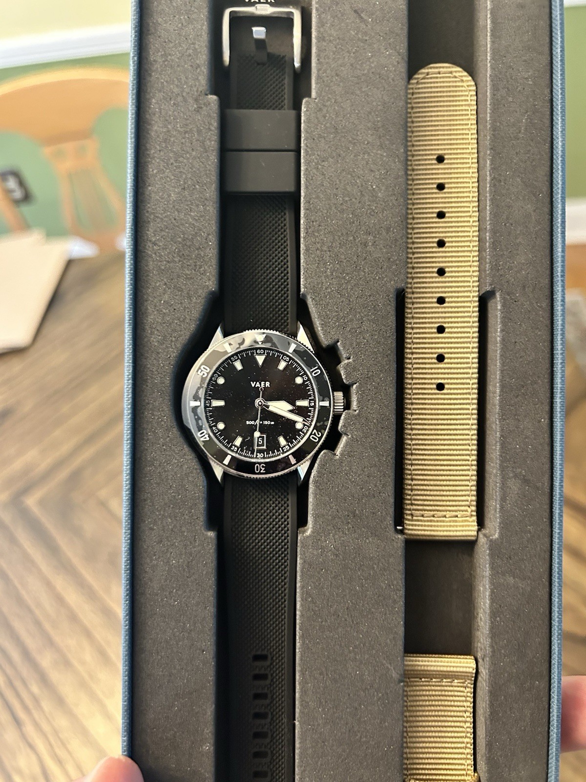 Vaer 36mm Watch Meridian Black Dial 150m Date w/ Extra Strap Box Booklet
