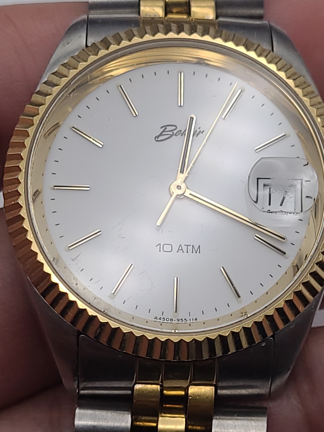 BELAIR Mens Analog Quartz Watch Fluted Bezel White Dial New Battery Working