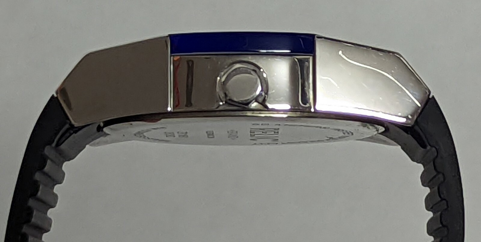 RELIC Wrist Watch 50 Meters-165 Feet Deep Blue Angular Face Black Band Men Works