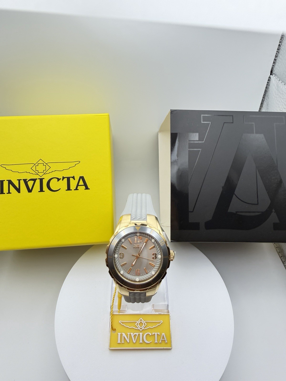 17483- Invicta Angel Halo Women’s Watch Gold Gray Dial. Charcoal. 38mm New