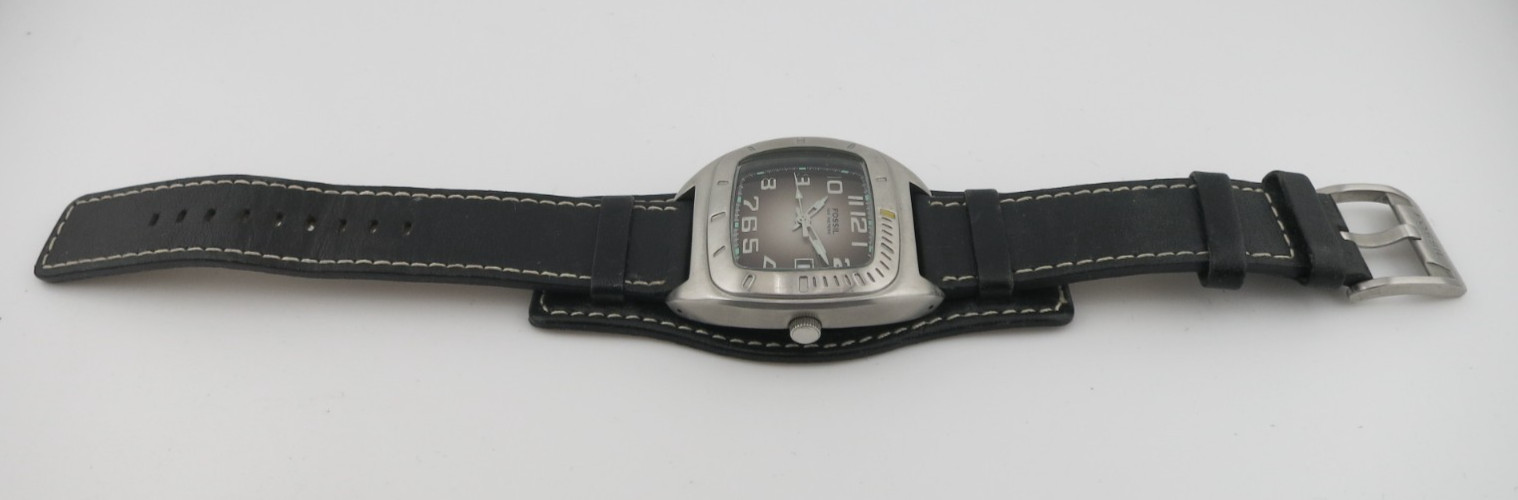 Fossil Steel and Black Leather Analog Quartz Watch – PR-5241 – New Battery