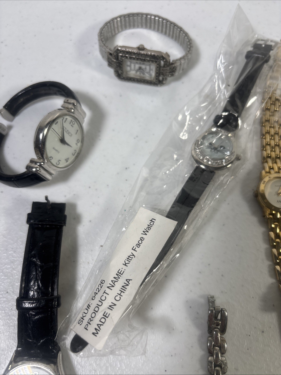 Lot 20Women’s Quartz Watches Stainless Steel Untested for Parts/Repair