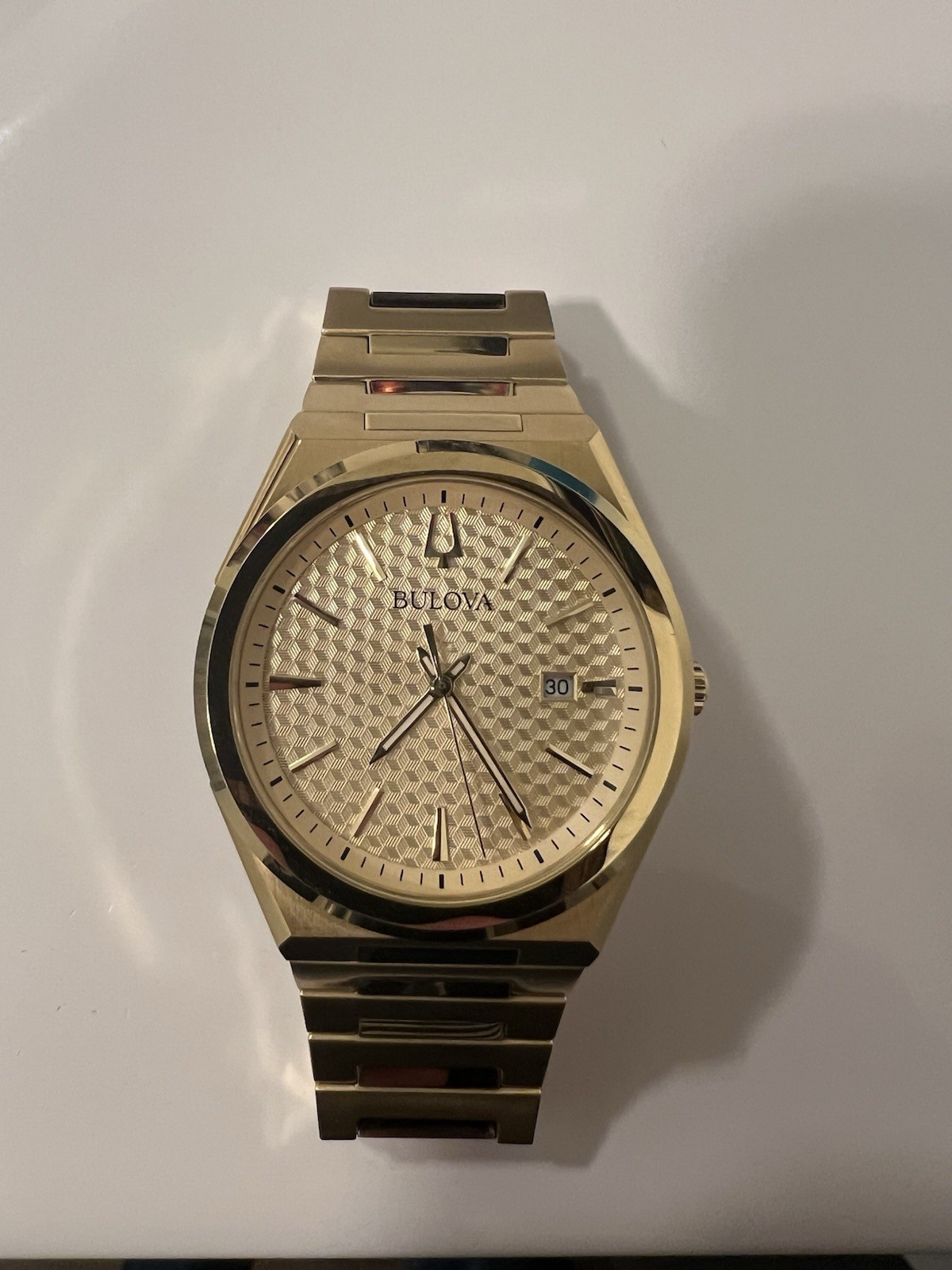 Bulova Men’s Gold Tone Analog Dress Watch Patterned Dial Date Metal Bracelet