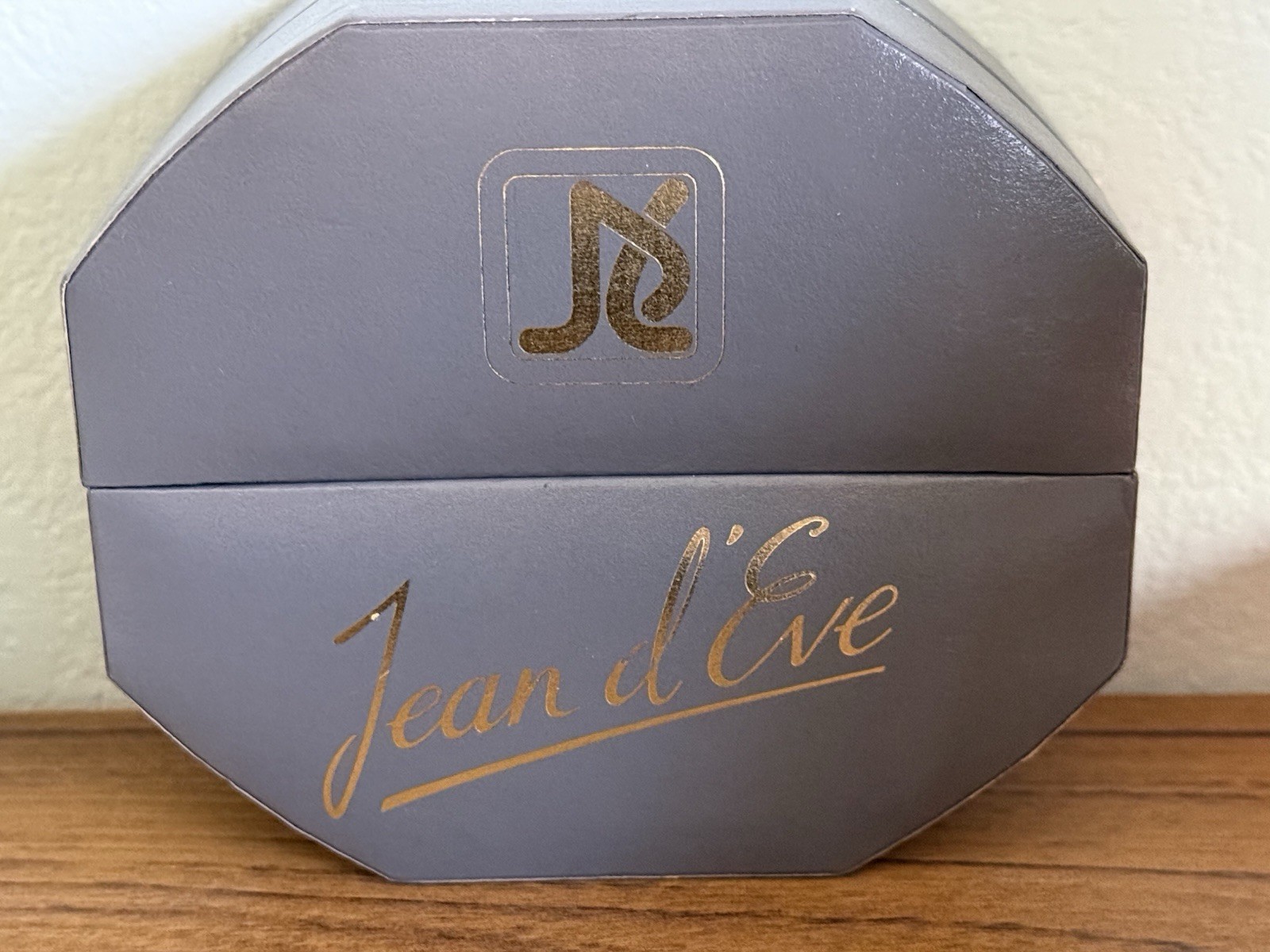 Jean d’Eve Watch #814- with Original Box No Papers