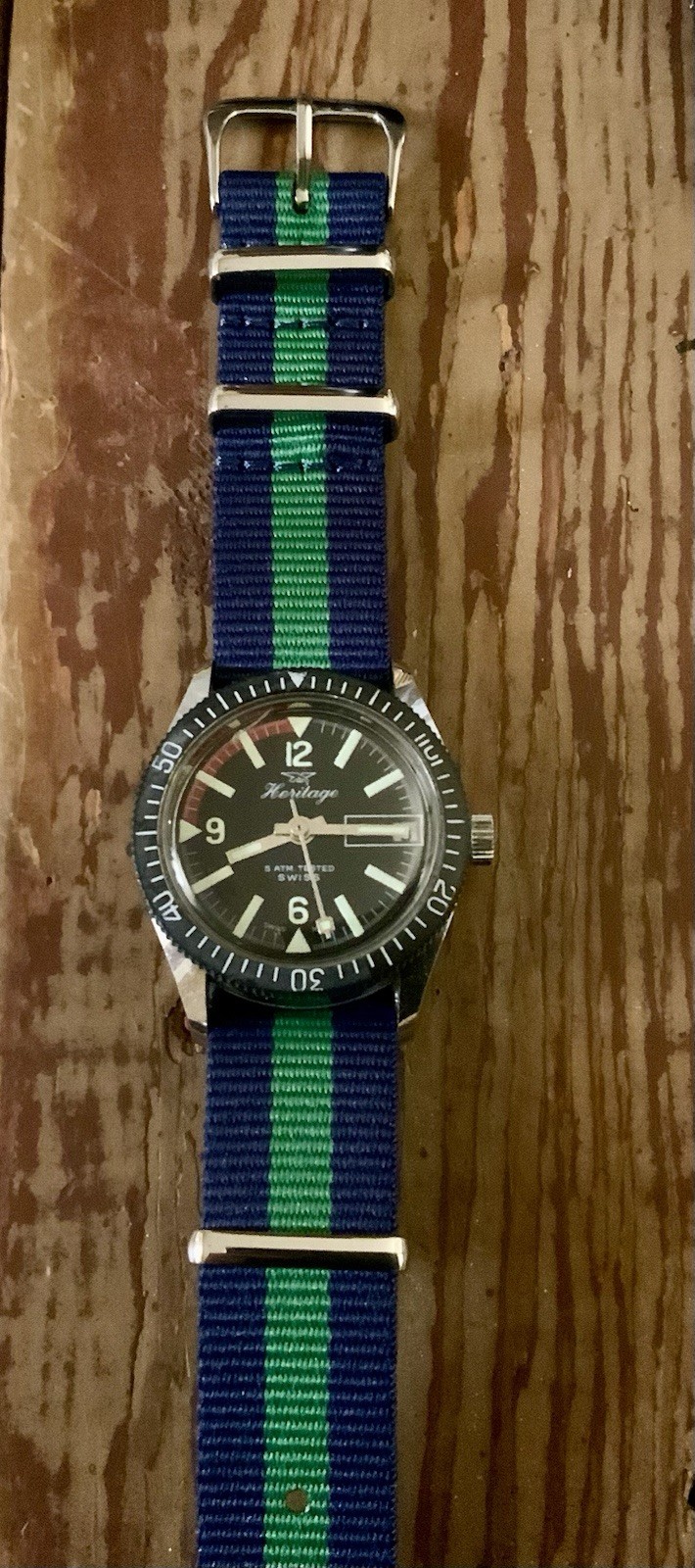 Awesome Heritage Swiss Automatic Skin Diver Black Dial Date rotating Bezel runs
