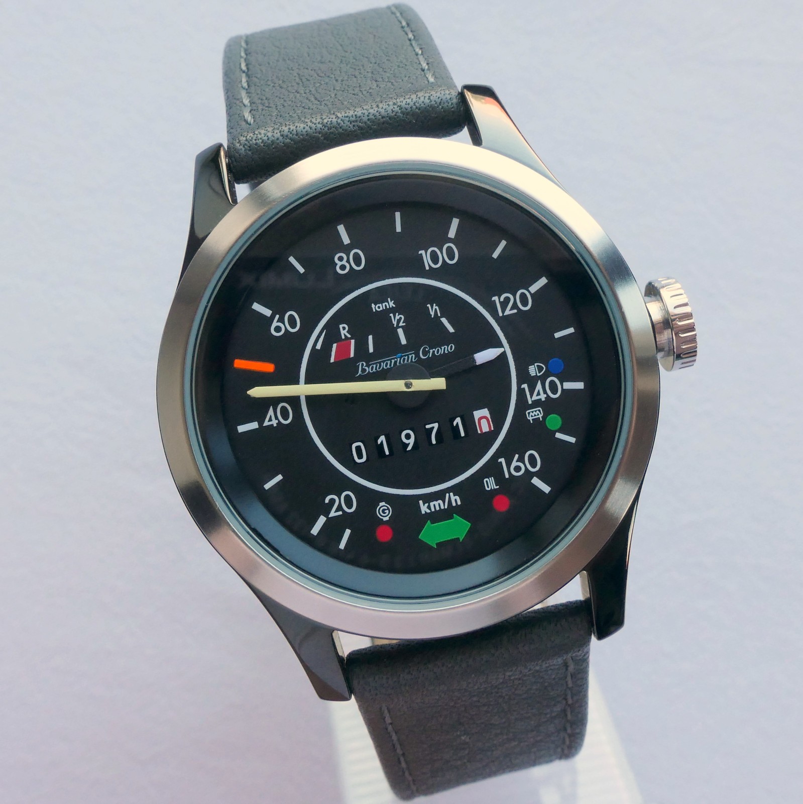 Volkswagen VW 1968 Beetle Bug Kafer Classic Speedometer Car Accessory Watch