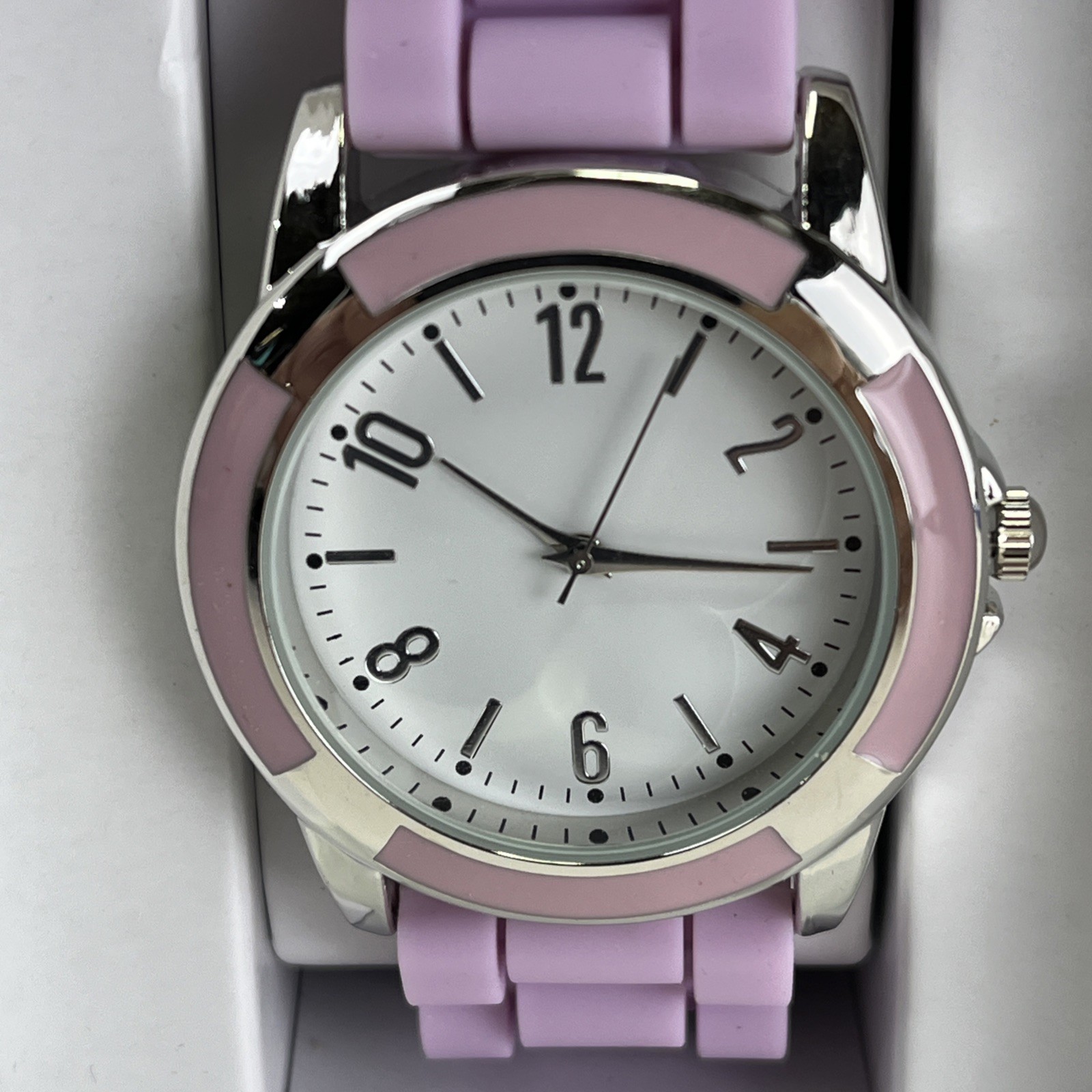 Xhilaration Women’s Watch New with Purple Silicone Band Needs battery NN
