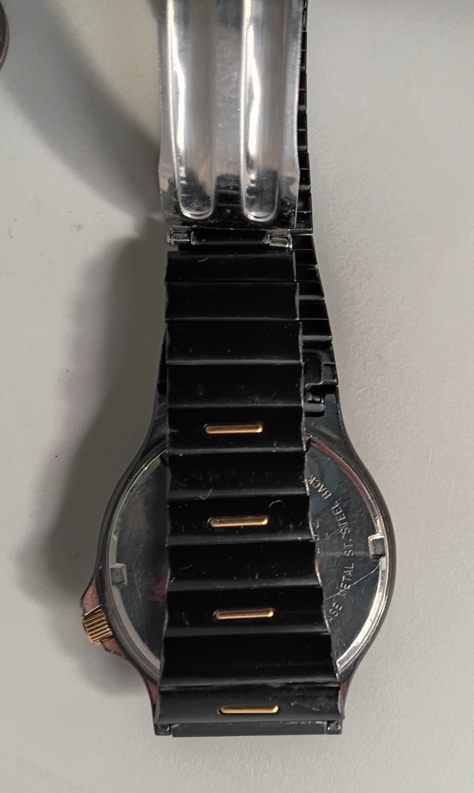 SEIKO SQ SPORTS 100 HIS HERS 1985 WATCH SET BLACK W/ GOLD ACCENTS RUNS GREAT