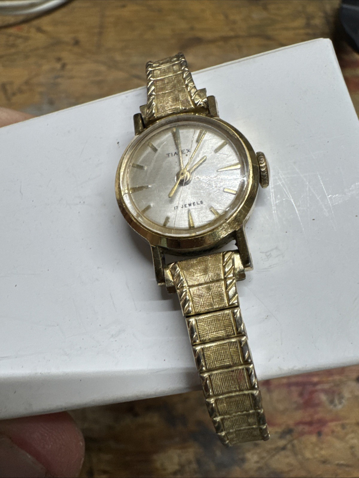 Timex 17 Jewel Women’s Watch 17.5mm Gold Tone Winding Speidel Band Working