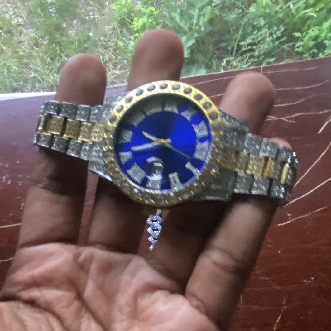 Blue Analog Dial Dress Wristwatch Two-Tone Metal Bracelet Gold Fixed Bezel
