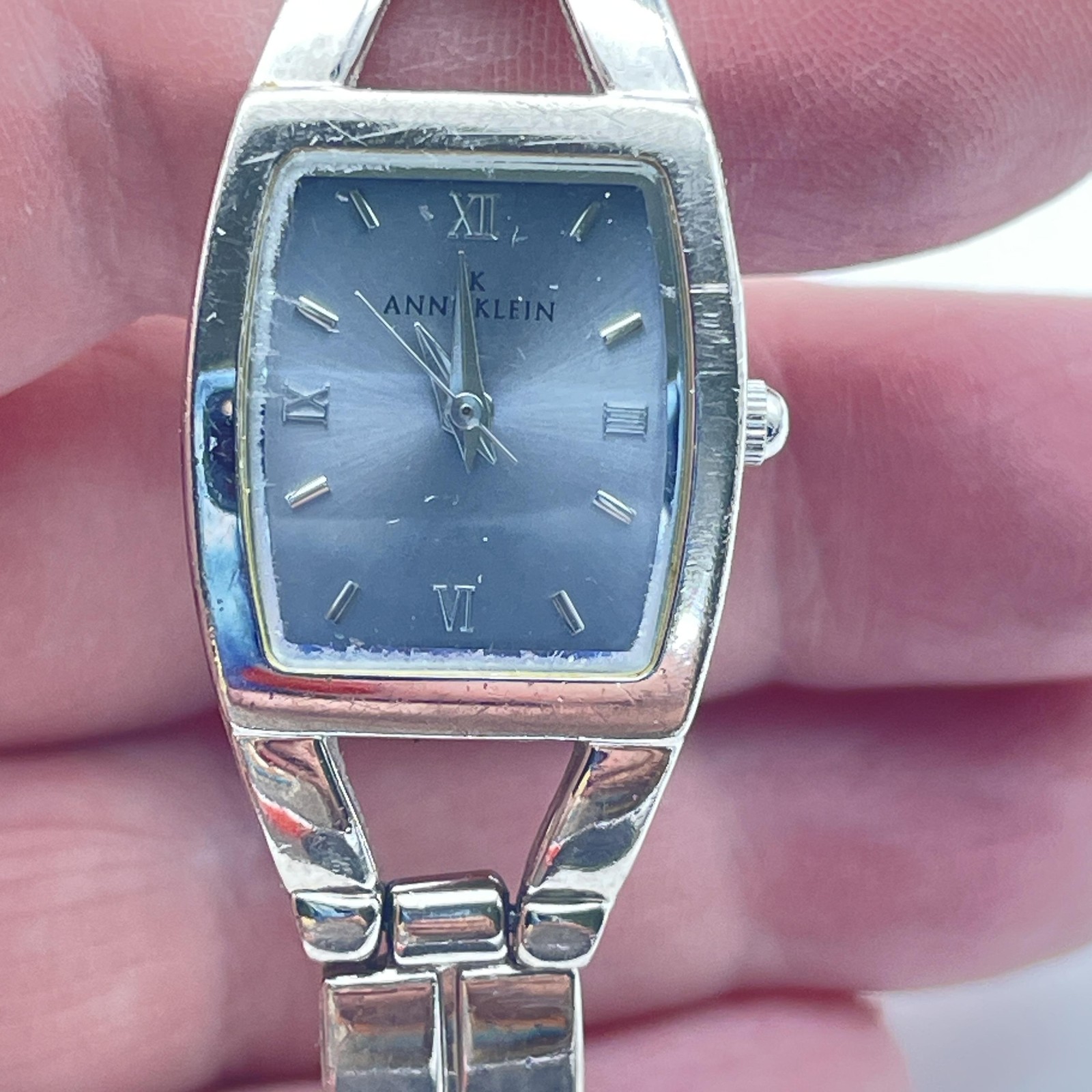 ANNE KLEIN Watch Womens Roman Numeral Quartz Japan V122 Bracelet Silver Tone