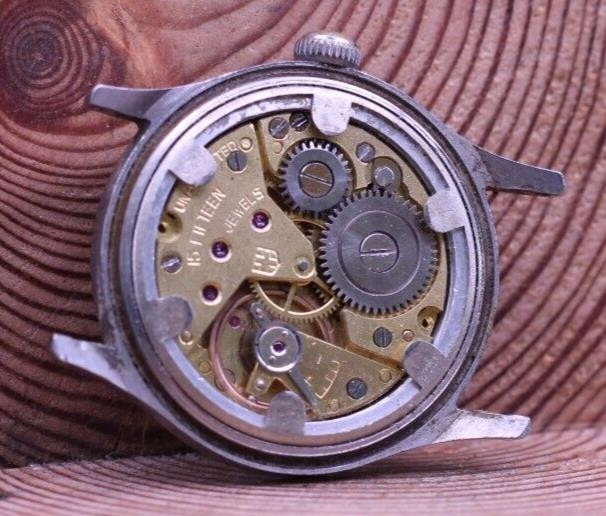 SWISS MILITARY VTG SAVOIE MEN’S WRIST WATCH 31mm 17.5mm LUG RUNS (KN)