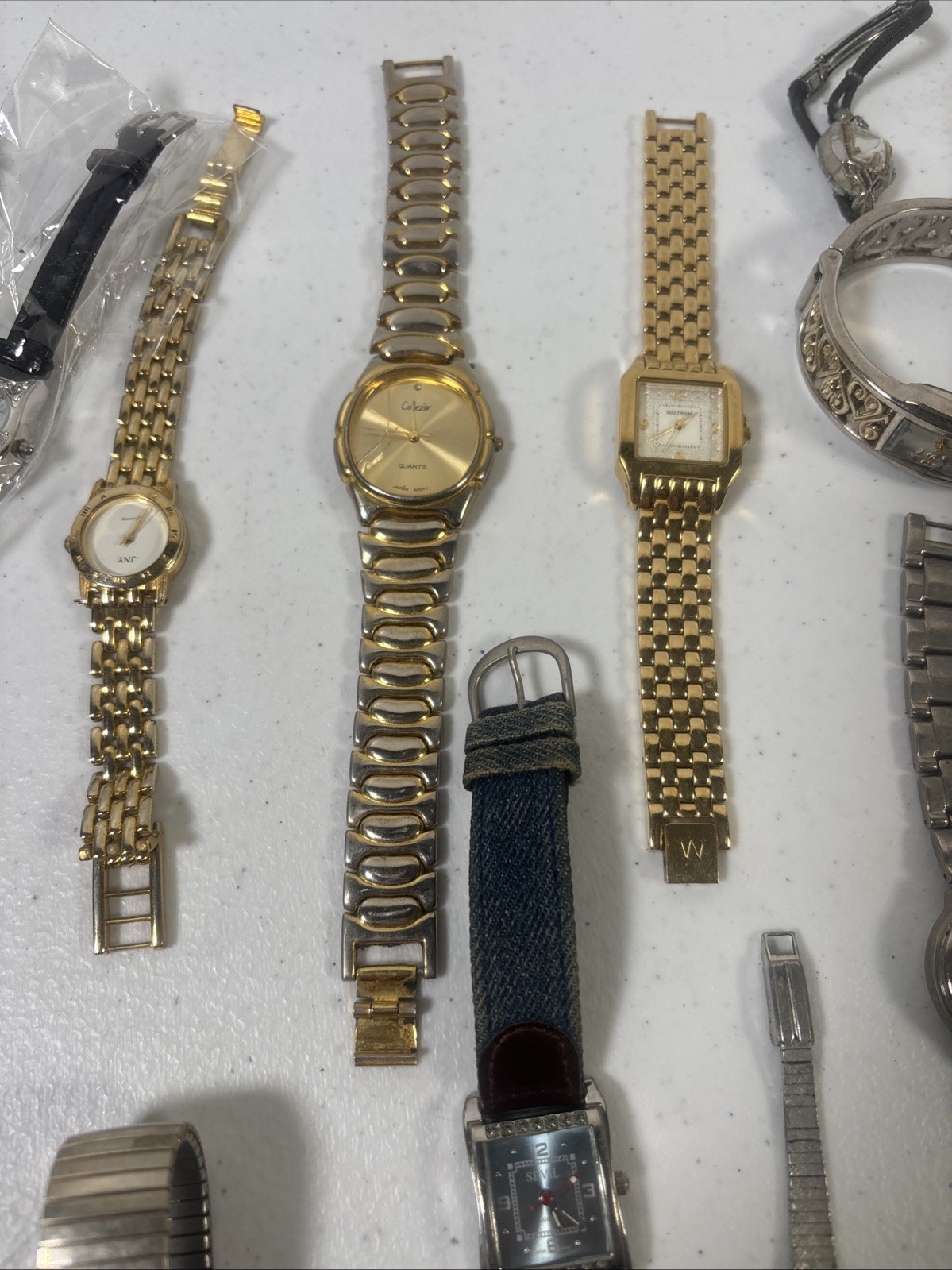 Lot 20Women’s Quartz Watches Stainless Steel Untested for Parts/Repair