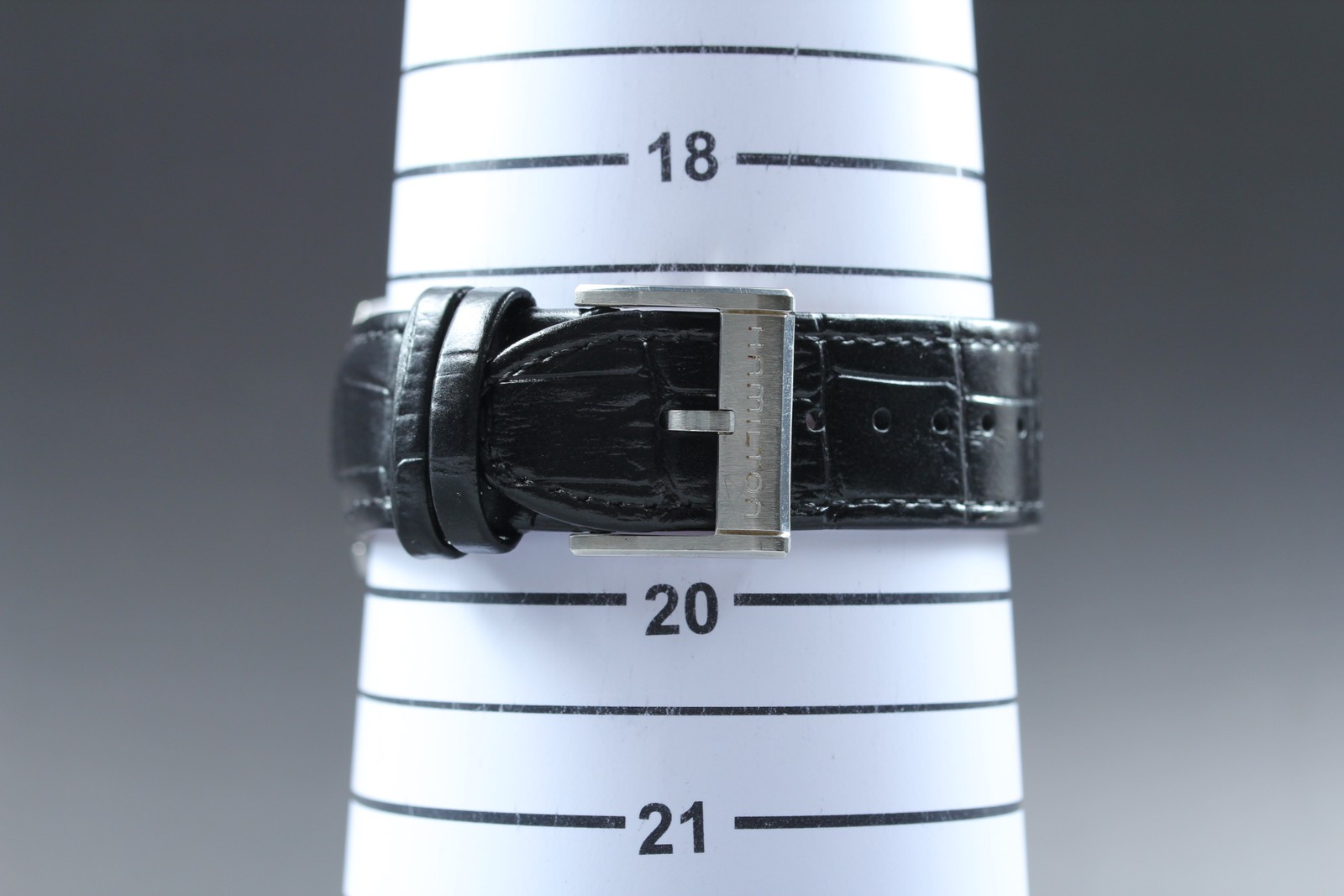 [Near MINT] Hamilton Jazzmaster H385111 Thinline White Dial Quartz Men’s watch