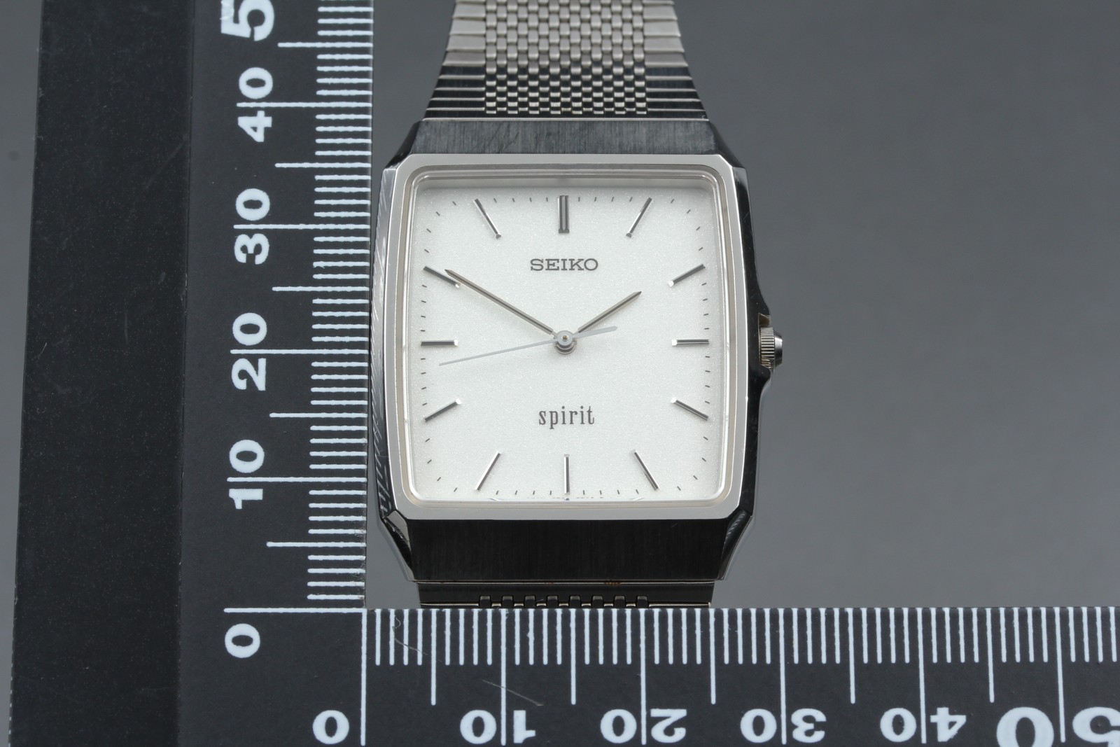 [Near MINT] SEIKO Spirit 5E31-5A70 29mm White Dial Quartz Men’s Watch from JAPAN
