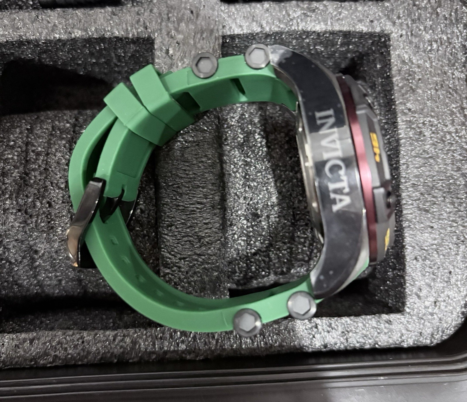 Invicta Star Wars Boba Fett Model 40084 LIMITED EDITION 28/1977