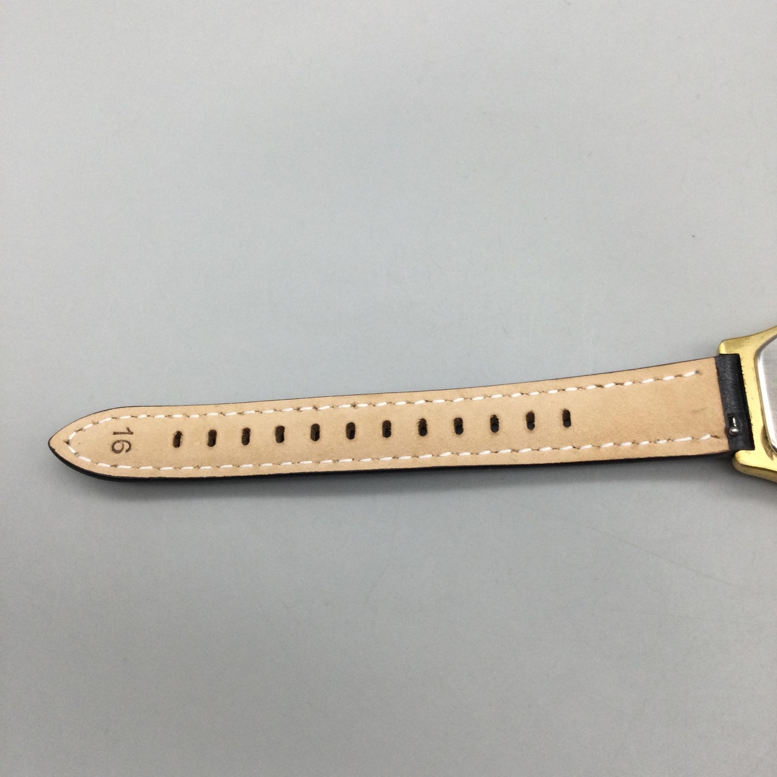 Vintage Guess Womens Watch 31mm Gold Tone Small Seconds Leather New Battery