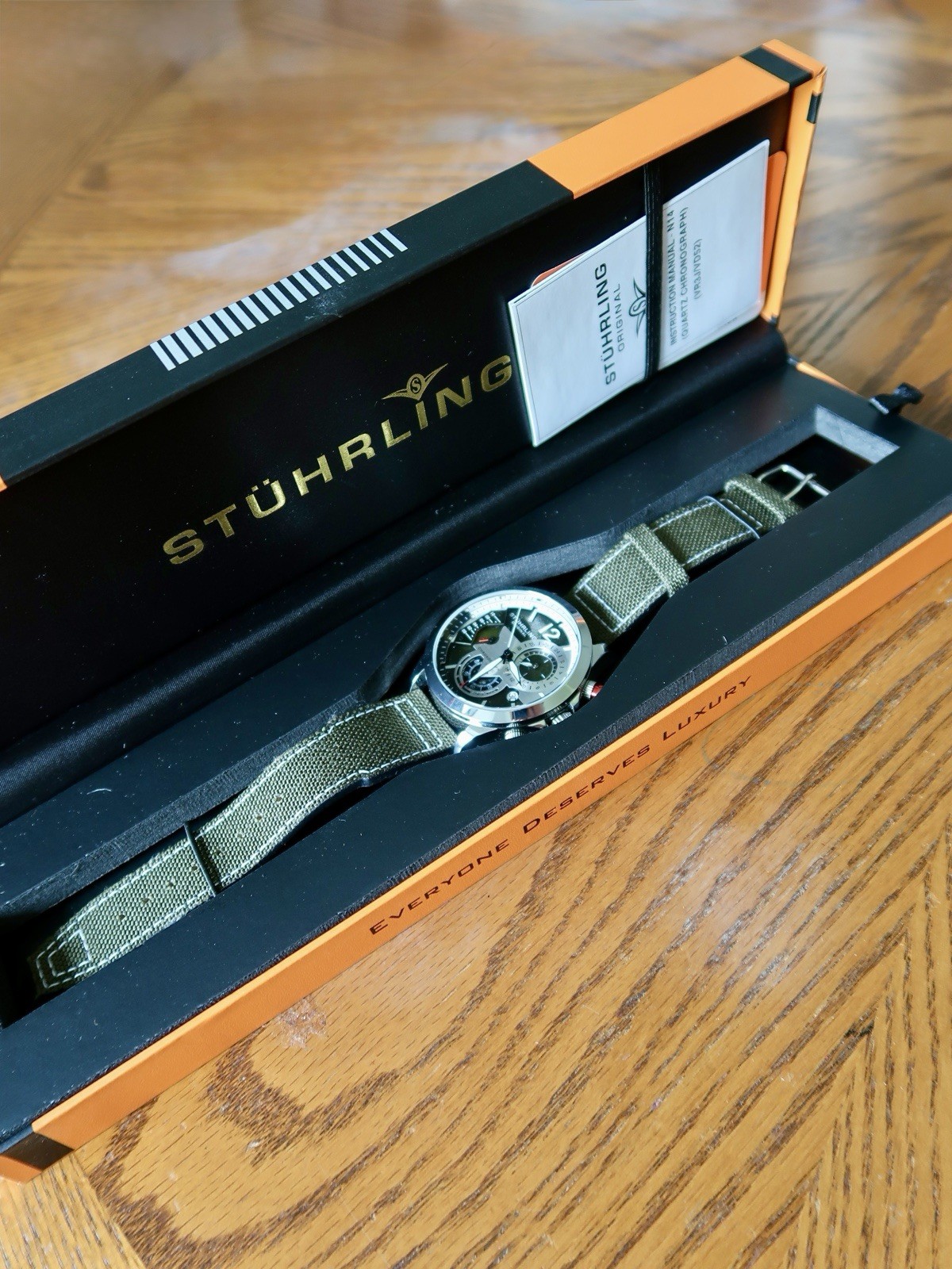 Stührling Original Men’s Quartz Chronograph Date Watch Green Fabric Strap Box