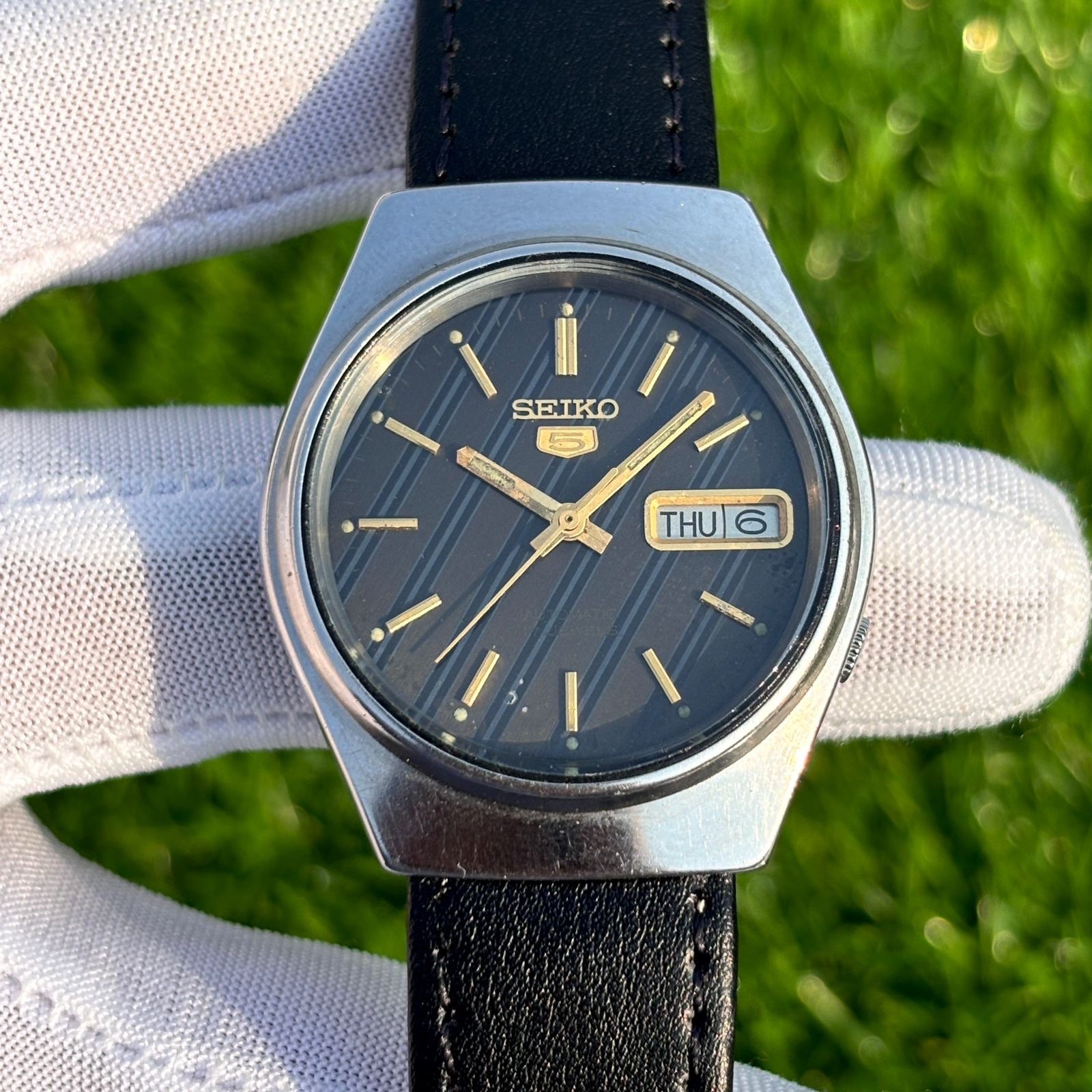 Vintage Seiko 5 Elegant Pattern Dial Automatic Japan Made Men’s Watch 7009-7031