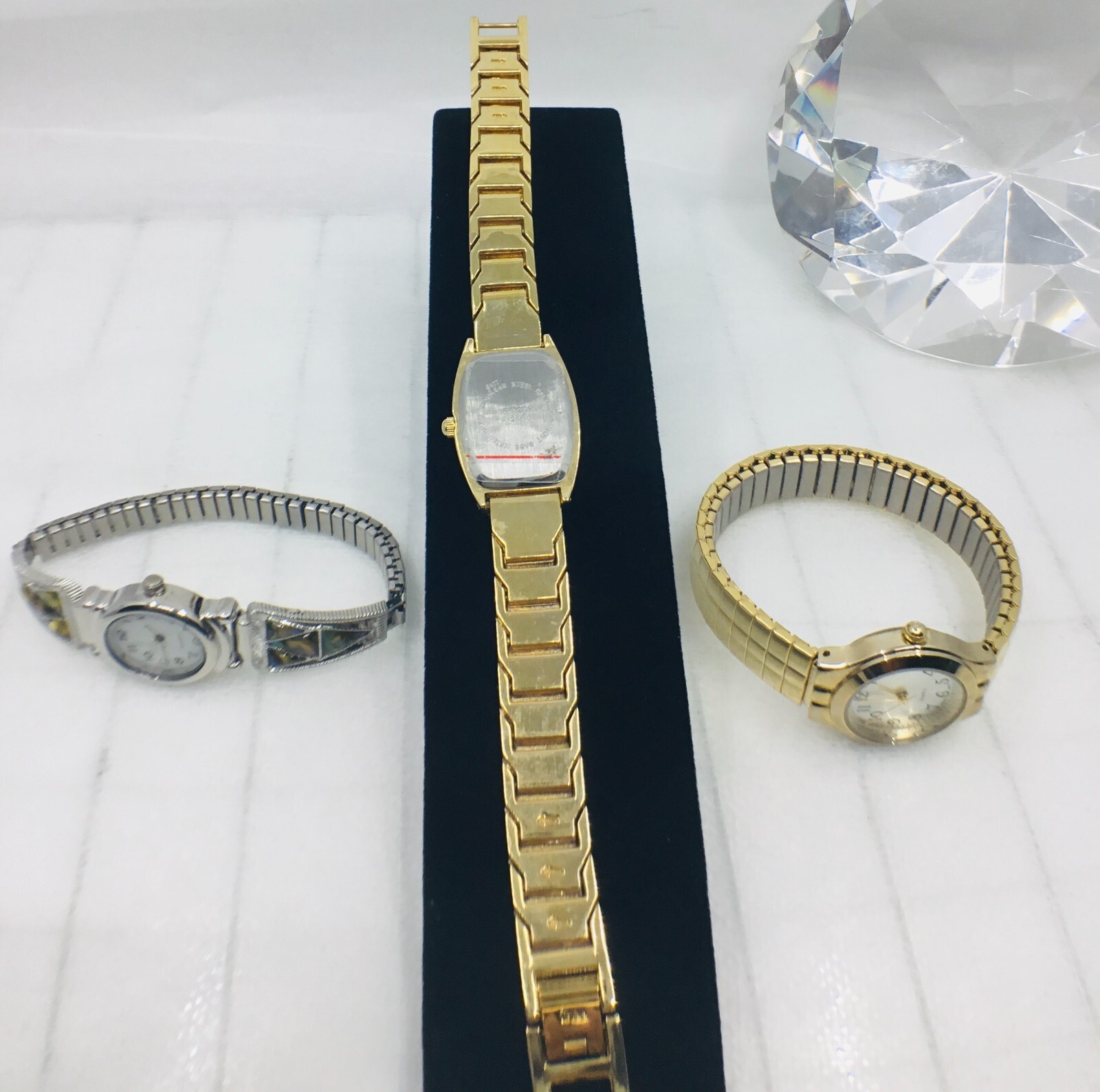 Lot of 3 Vintage Ladies Wristwatches – 2 Expandable & 1 Jewelry Clasp NO BATTERY