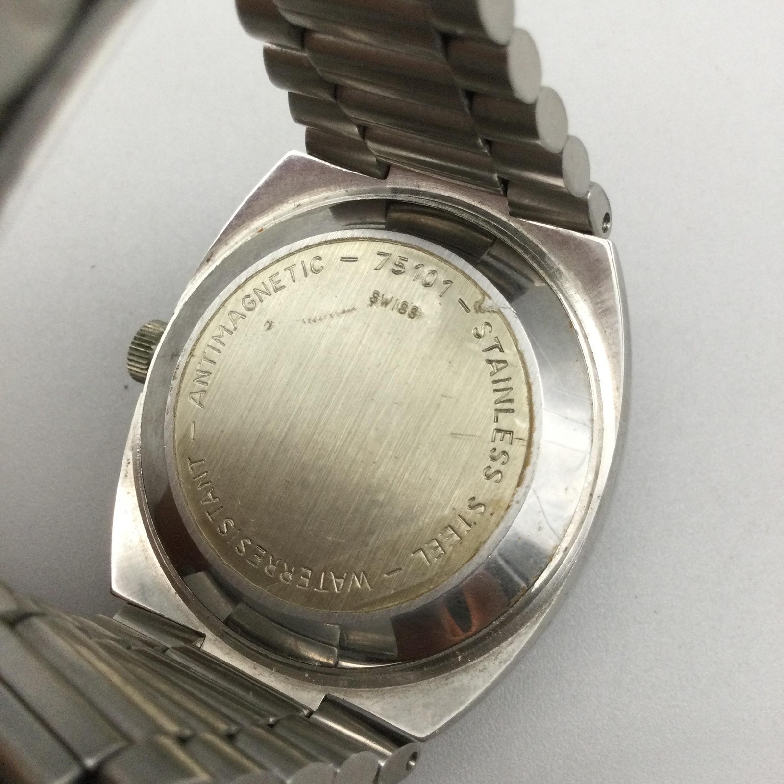 United States Canada Mens Watch 40mm Silver Tone Day Date New Battery 6.25″