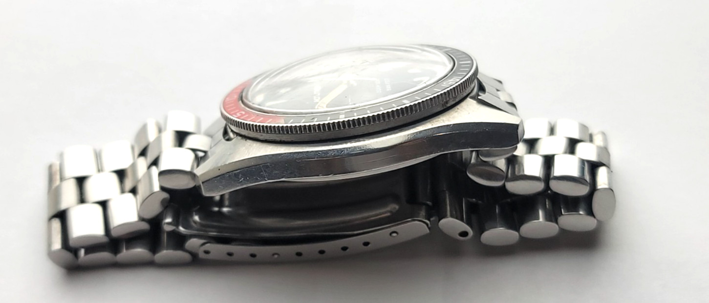 Vintage 1970 Stainless steel Accutron Deep Sea 666 Original bracelet running.