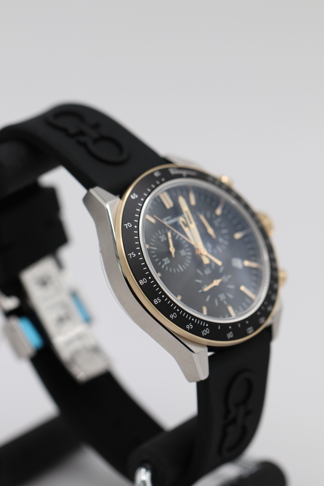 Salvatore Ferragamo Urban SFUR00422 Chronograph Men’s Watch
