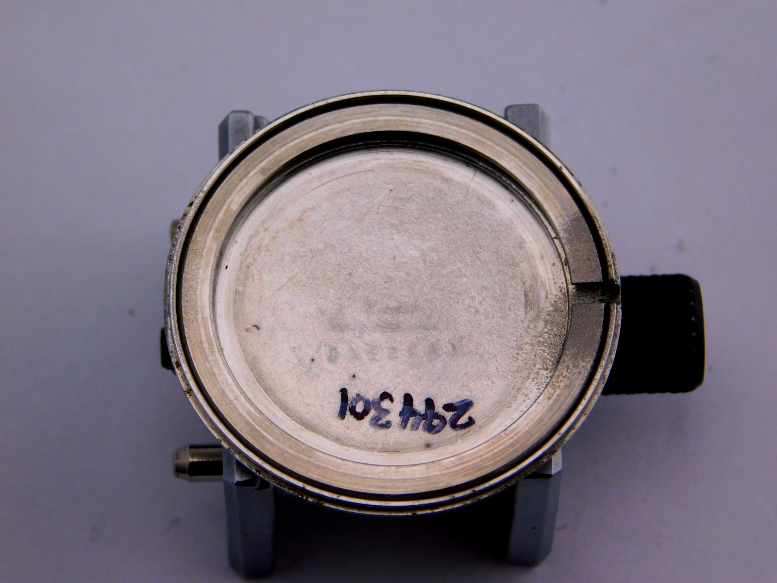 VINTAGE BUCHERER -PEQUIGNET SWISS QUARTZ 18K GOLD PLATE MENS WATCH SERVICED 80s