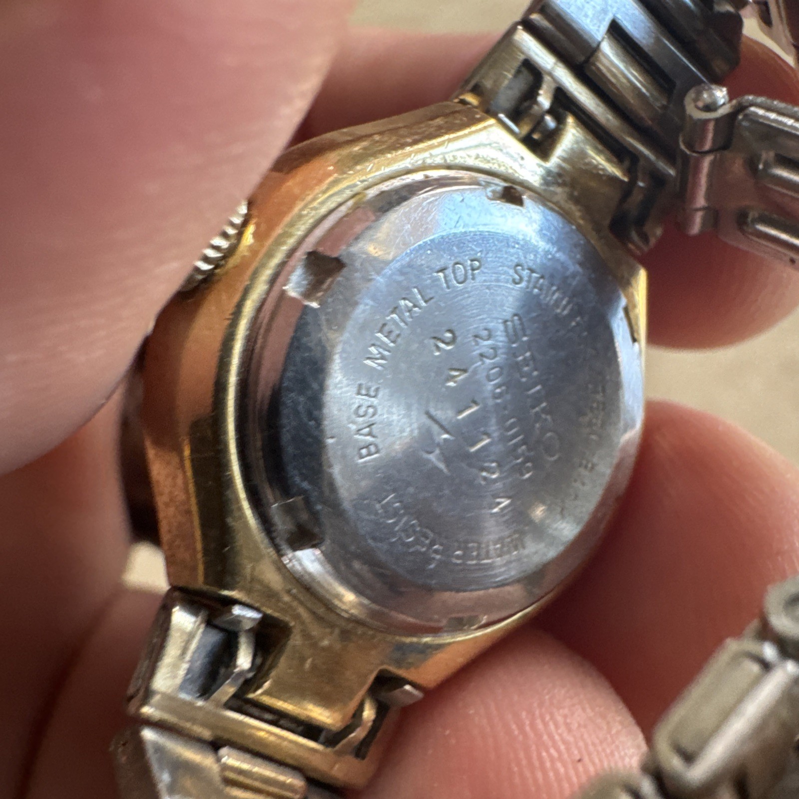 Vintage Seiko Women’s Calendar Watch Gold 2206-0159 ladies Japan