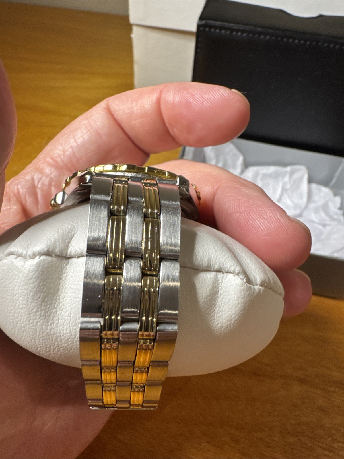 Vintage United States WWII Submarine Veterans Gold And Silver Tone Watch. Works