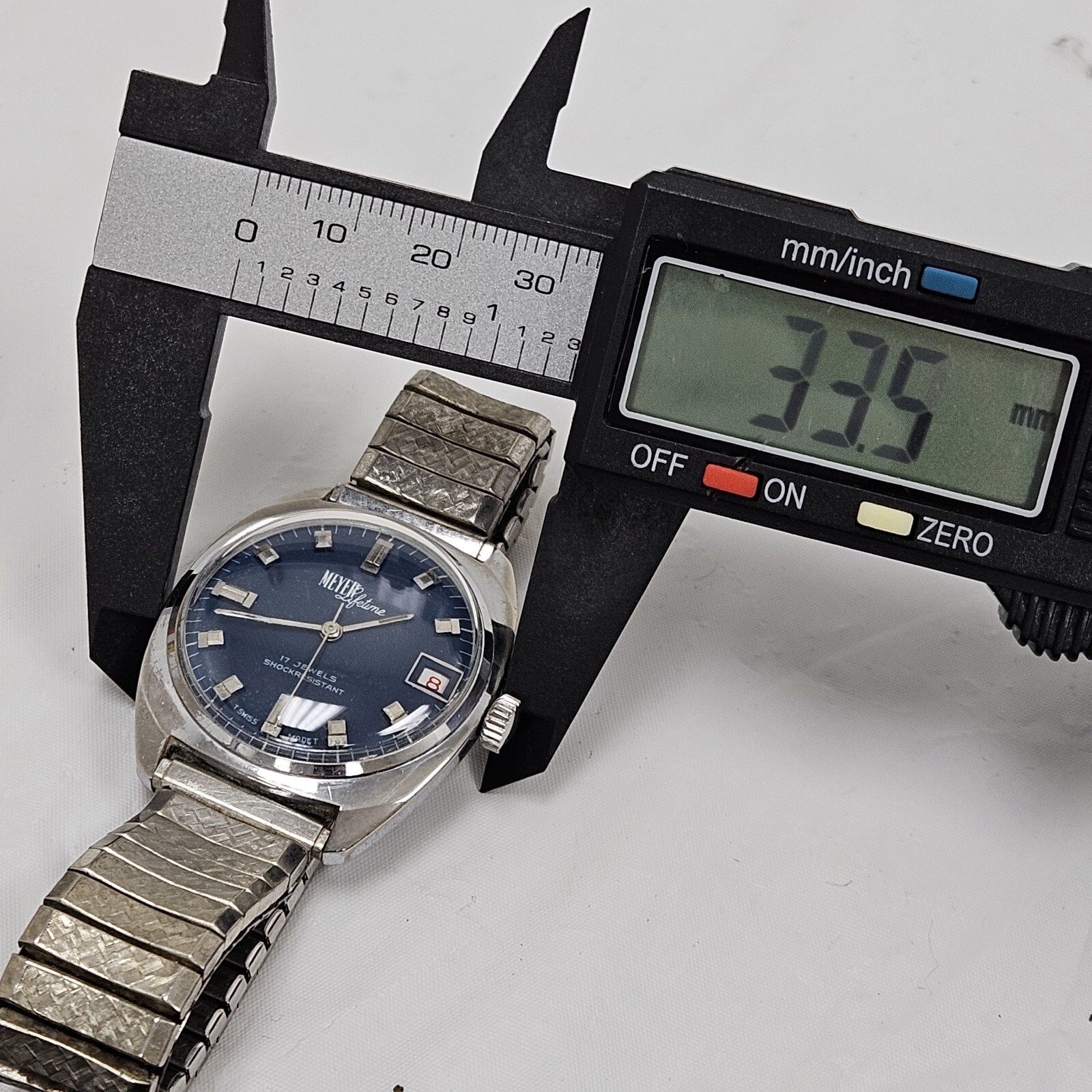 Vintage Meyer Lifetime 17 Jewel Mens Date Blue Dial Wrist Watch Swiss Mechanical