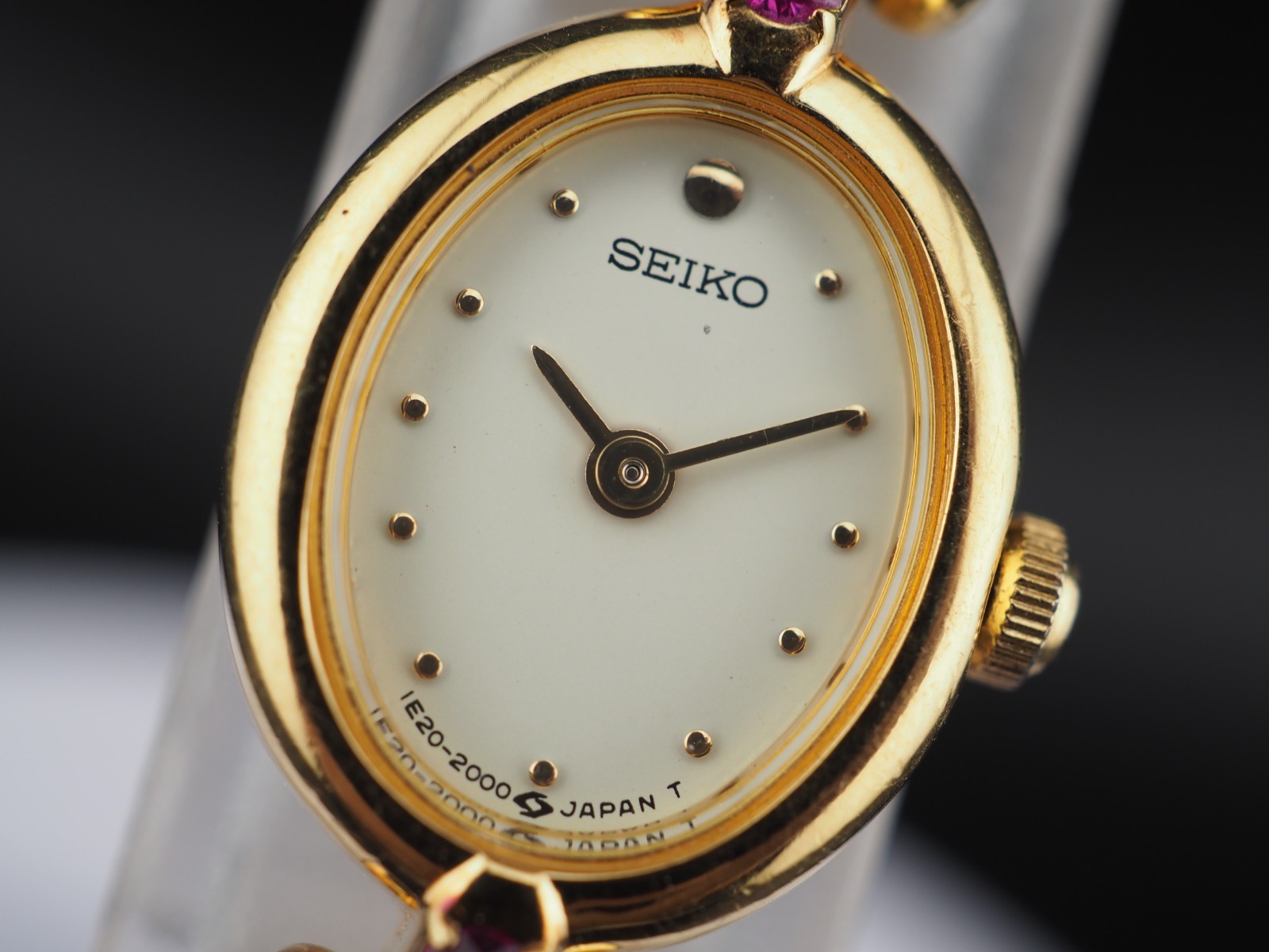 «Vintage 1988 NEAR MINT Seiko Tissé 1E20-6140 White Quartz Mens Watch JAPAN»