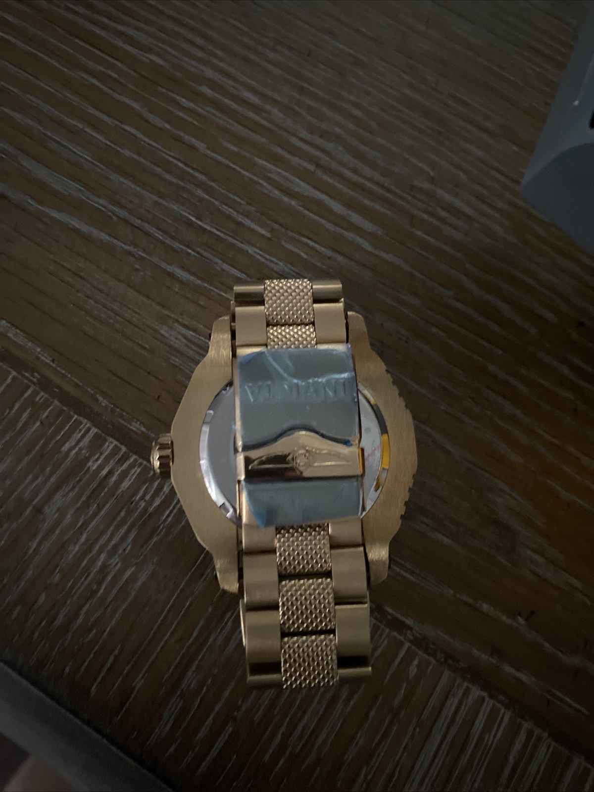 Invicta 4055