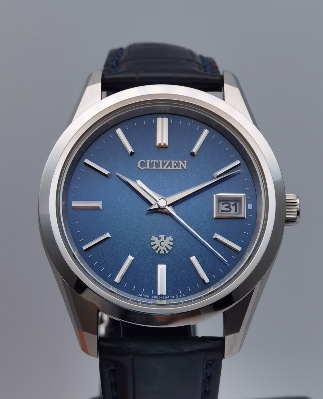 CITIZEN The Citizen Eco-Drive Navy Blue AQ4100-14L Limited 250pcs Blue Dial Men’