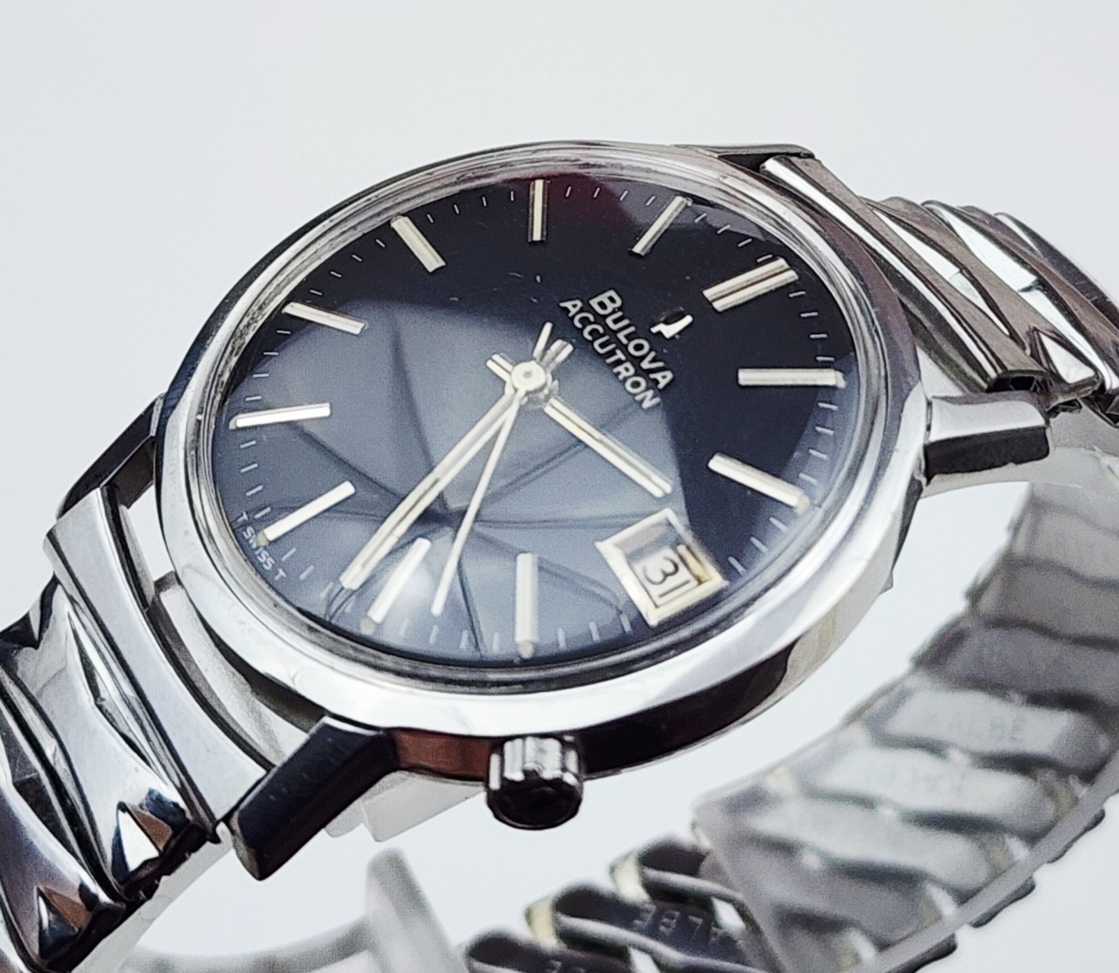 Men’s Vintage 1968 TUNING FORK Watch BULOVA ACCUTRON Cal.2181