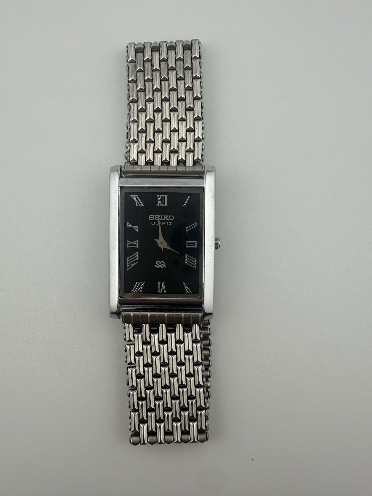 BLACK DIAL Vintage Seiko Slim Quartz Men’s Wrist Watch