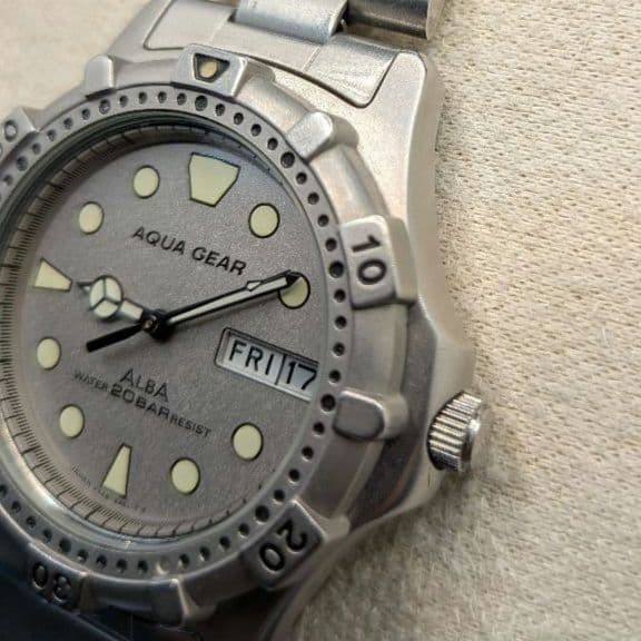 1994 SEIKO ALBA Aqua Gear V348-6A40 Diver Quartz Sandblast Silver Dial Running