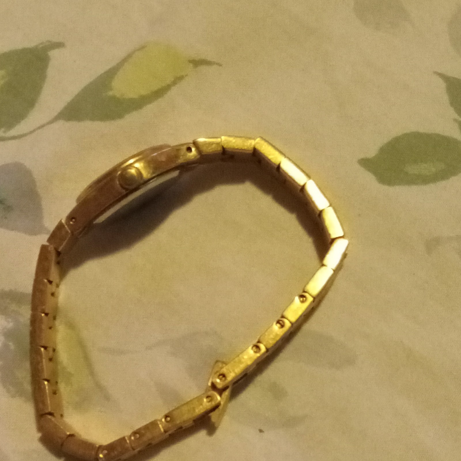 Pulsar Womens Dress Oval Analog Quartz Gold Tone Metal Bracelet Watch