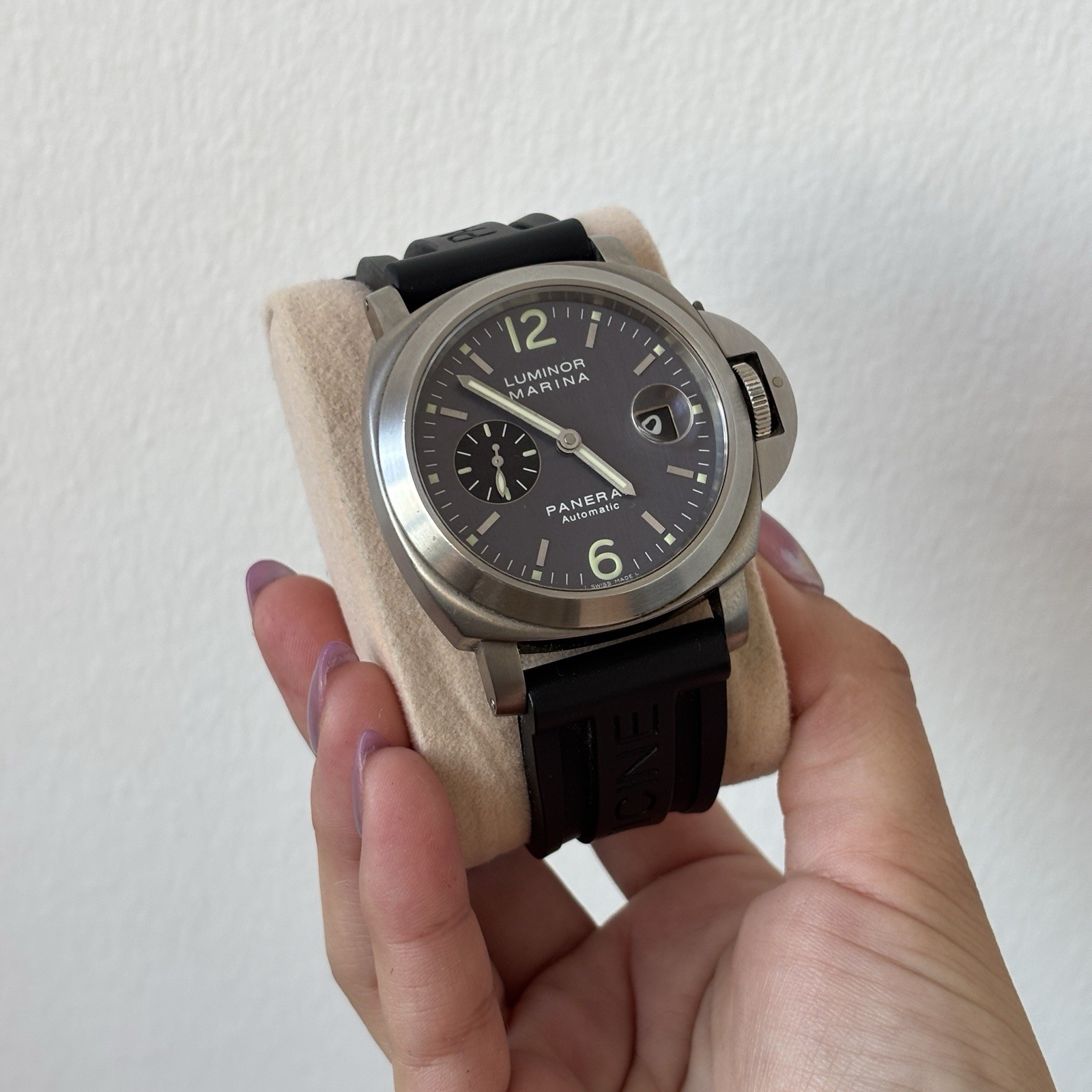 Panerai Luminor Marina Gray 44mm Men’s Watch – PAM00091 – Watch Only
