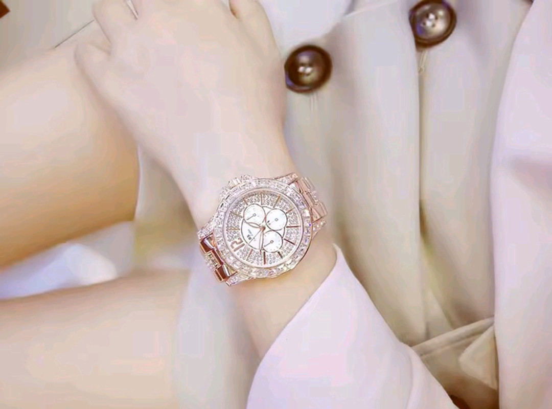 Beautiful Full Iced Zircon Luxury Watch for Women Bling Bling