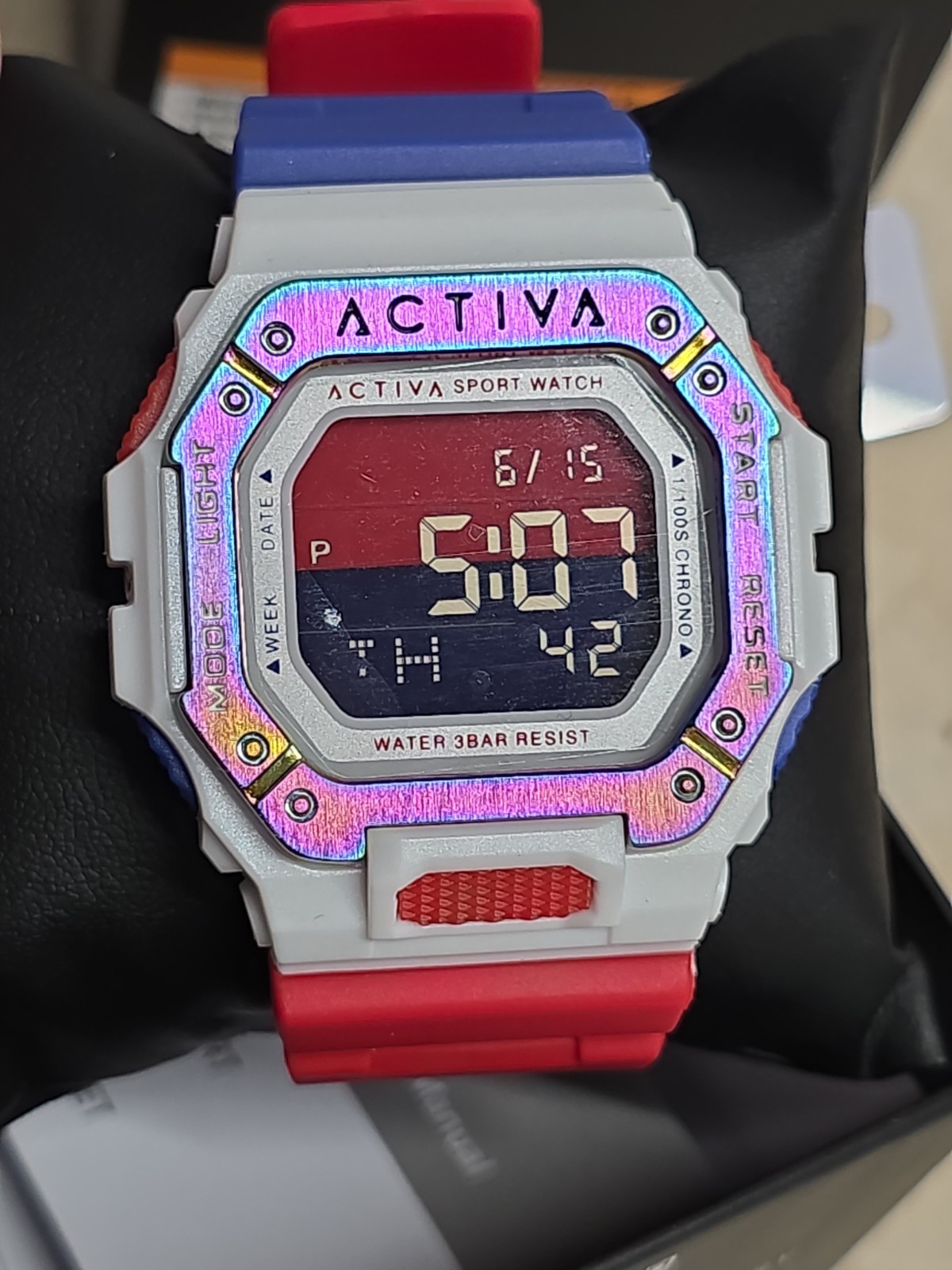 Activa Edge X, Invicta, Unisex, Digital – 39.5mm, Red, White, Blue, ACW8059-004