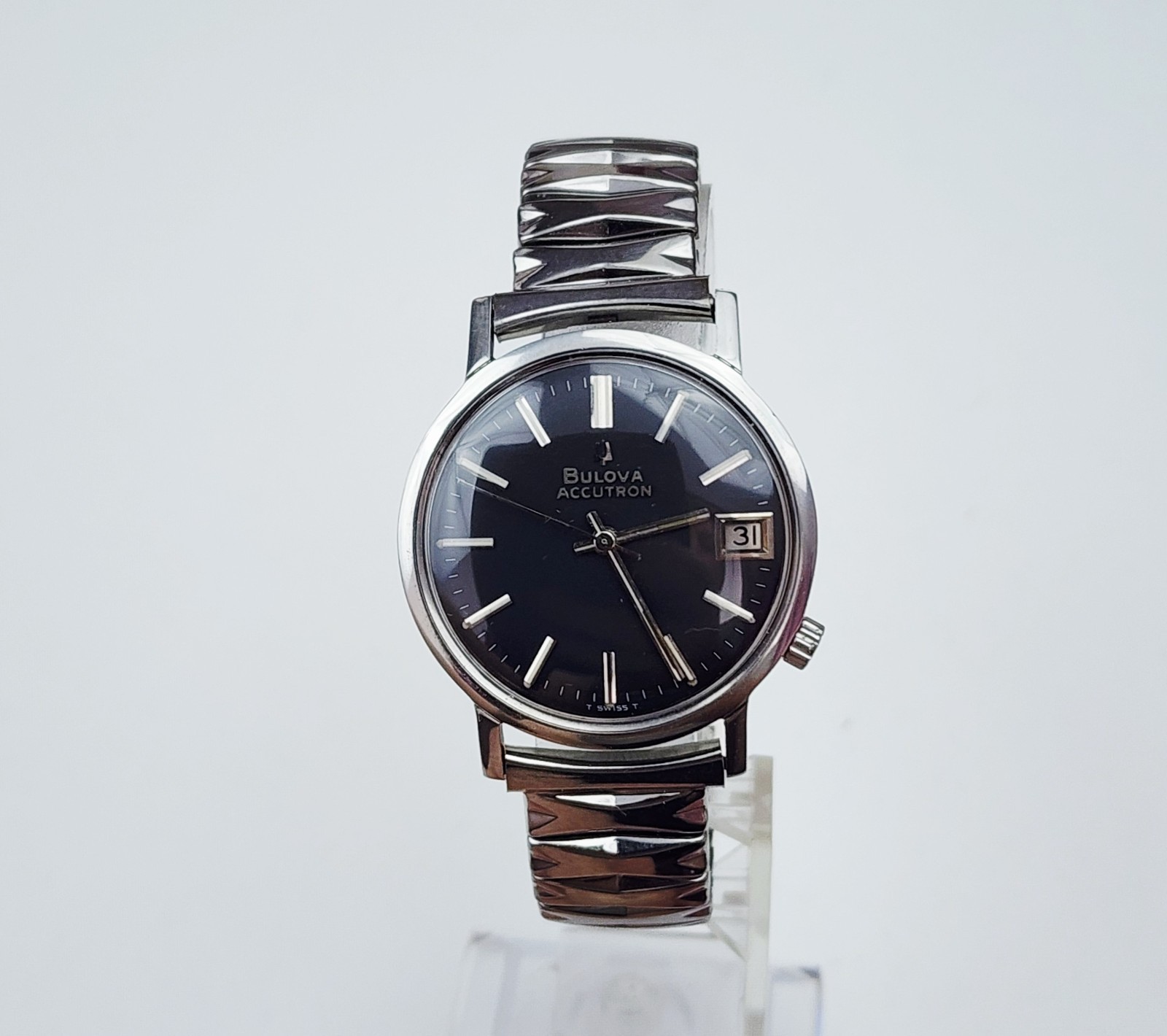 Men’s Vintage 1968 TUNING FORK Watch BULOVA ACCUTRON Cal.2181