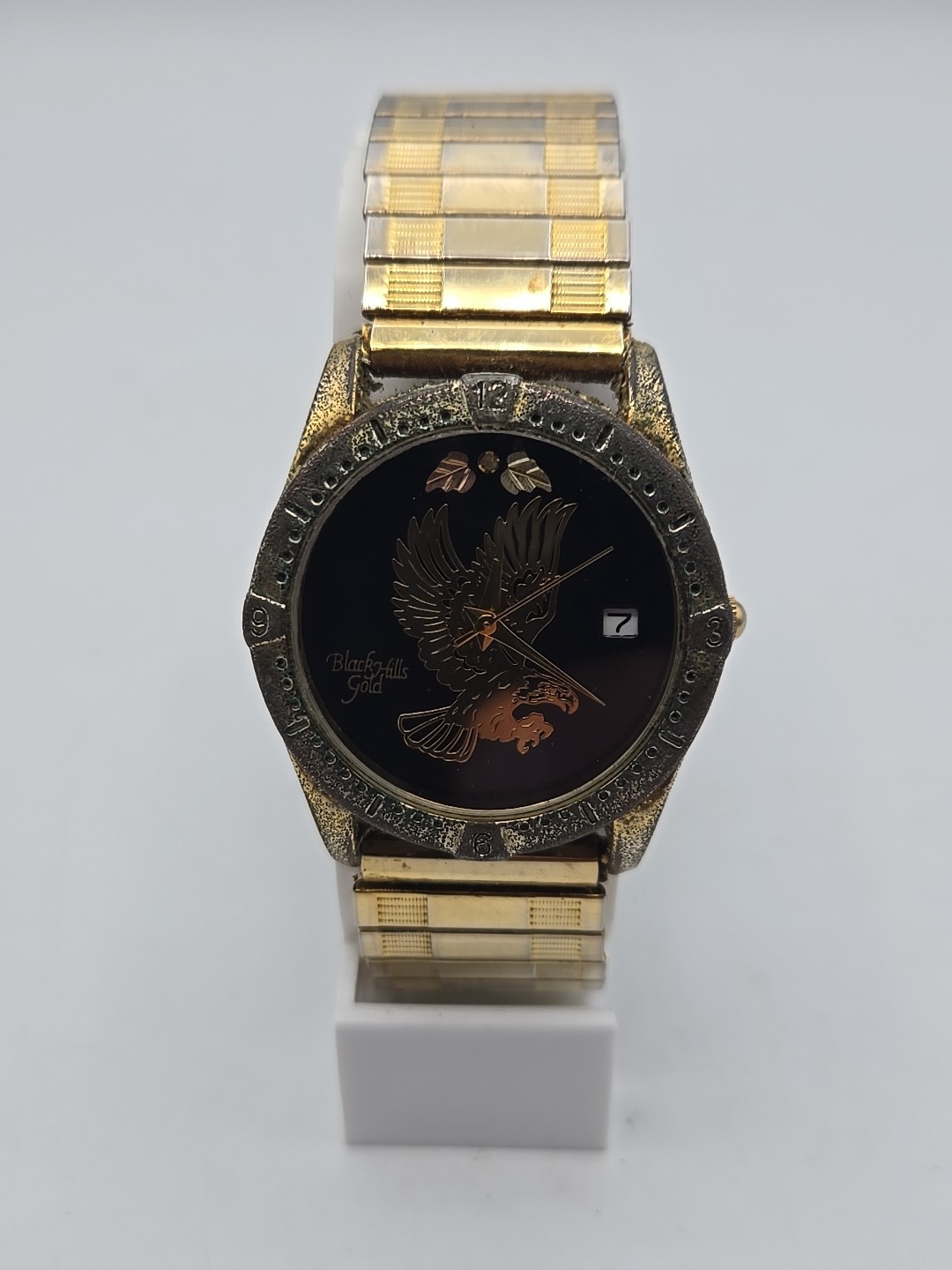 Black Hills Gold Eagle Mens Calendar Watch New Battery Installed