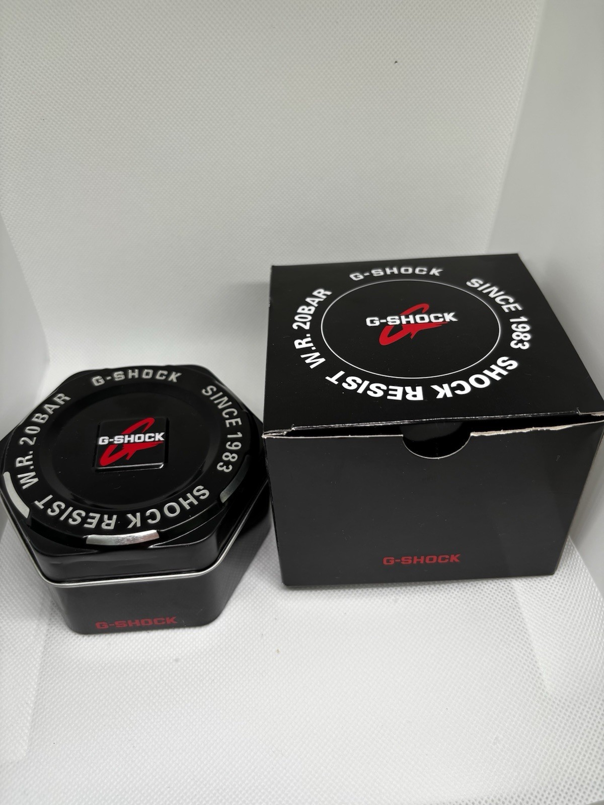 G-SHOCK GM-2100 40-43.9mm Quartz Blue Dial Silver Case. Custom